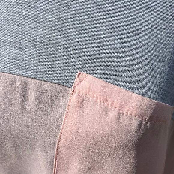 JUST BE…T-Shirt with sheer bottom round neck, cap sleeves.  Women's size 3X - Picture 4 of 10